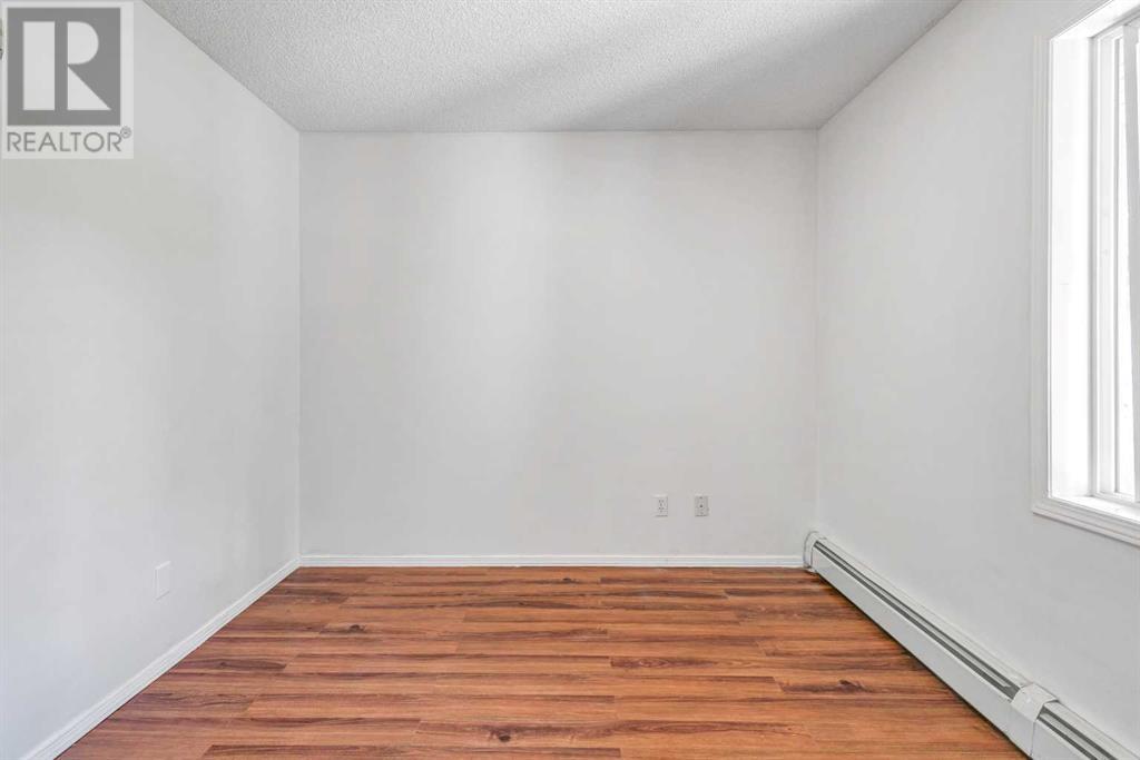 Single Family House for Sale in   Somervale Court SW Somerset Calgary 