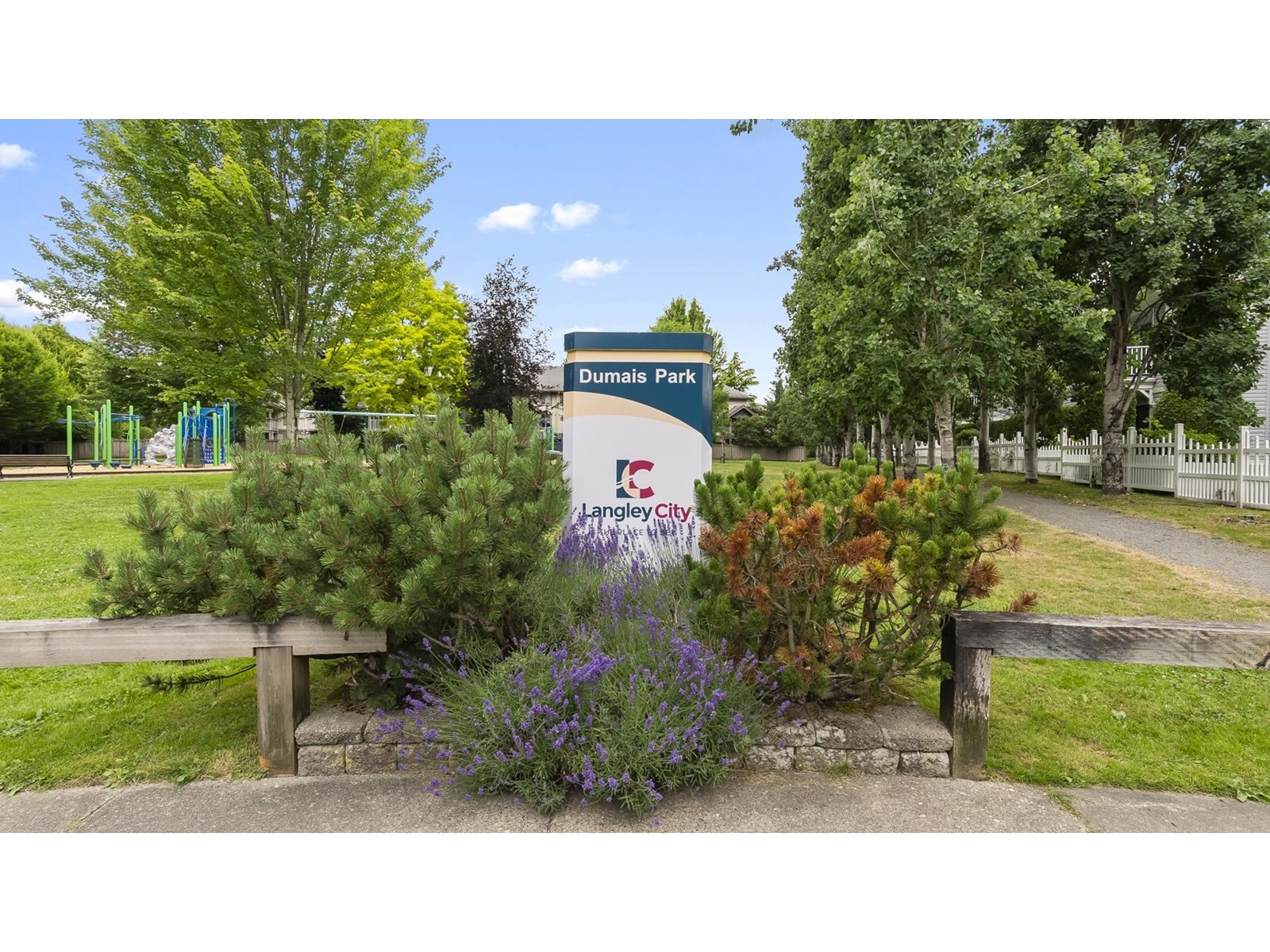 Photo 33 of 35 5668 208 Street, Langley BC