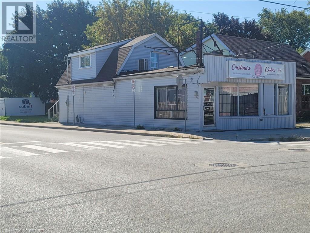 Photo 4 of 129 East 23rd Street, Hamilton ON