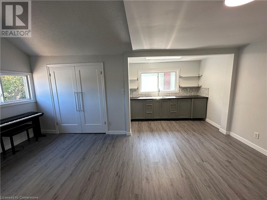 Photo 15 of 129 East 23rd Street, Hamilton ON