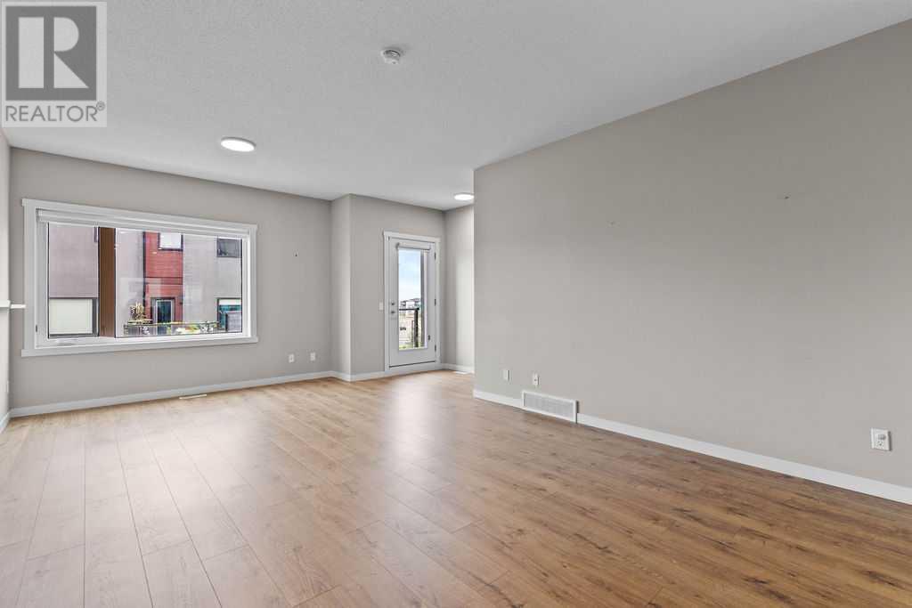 Single Family House for Sale in   Sherwood Square NW Sherwood Calgary 
