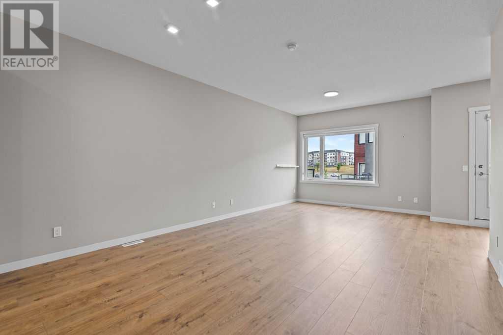 Single Family House for Sale in   Sherwood Square NW Sherwood Calgary 