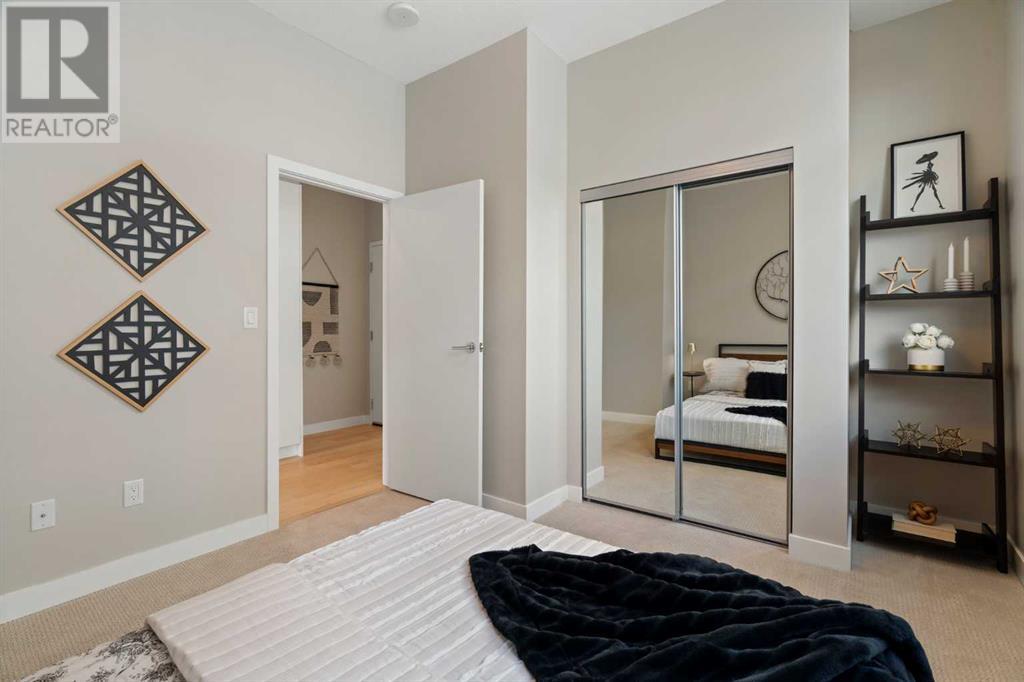 Single Family House for Sale in    Avenue NW Hillhurst Calgary 