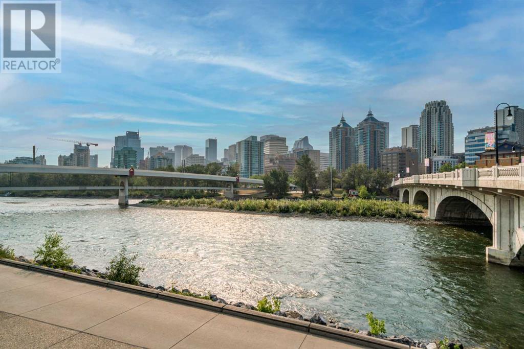 Single Family House for Sale in    Avenue NW Hillhurst Calgary 