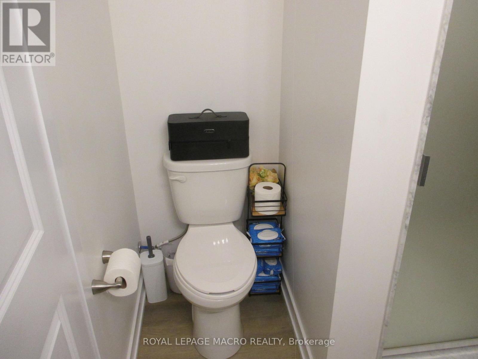 Photo 23 of 533 5055 Greenlane Road, Lincoln ON
