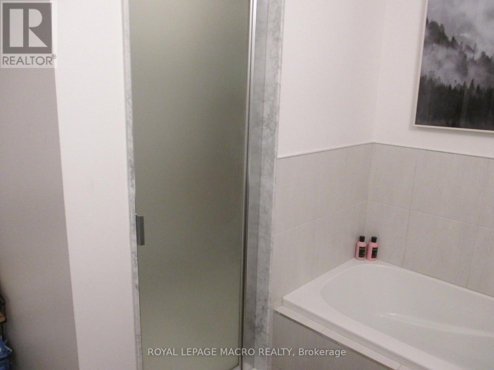 Photo 24 of 533 5055 Greenlane Road, Lincoln ON
