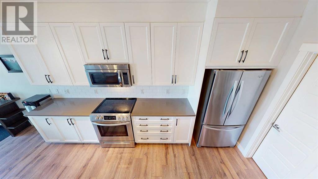 Single Family House 5 Level for Sale in  Sage Bluff Heights NW Sage Hill Calgary 