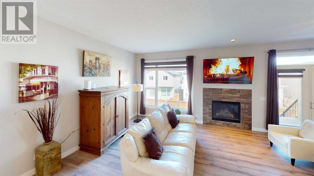Single Family House 5 Level for Sale in  Sage Bluff Heights NW Sage Hill Calgary 