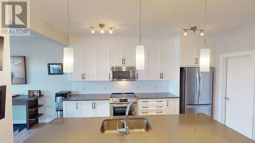 Single Family House 5 Level for Sale in  Sage Bluff Heights NW Sage Hill Calgary 