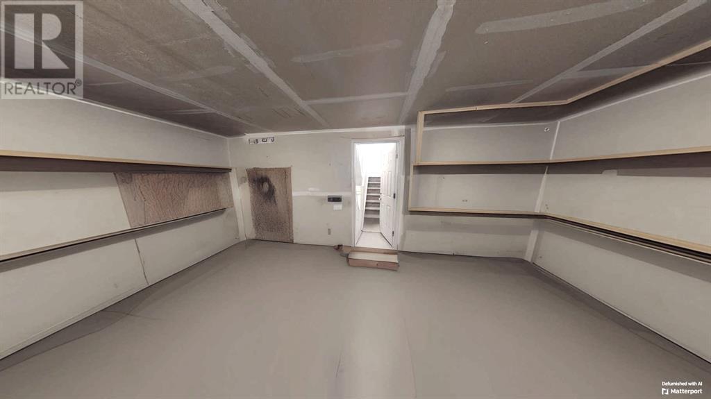 Single Family House 5 Level for Sale in  Sage Bluff Heights NW Sage Hill Calgary 