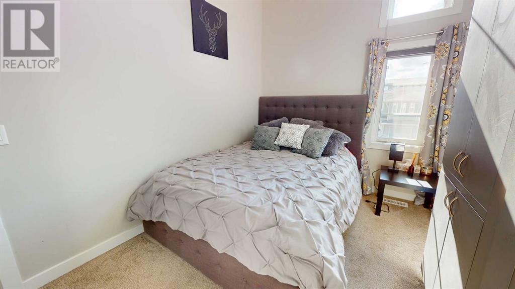 Single Family House 5 Level for Sale in  Sage Bluff Heights NW Sage Hill Calgary 