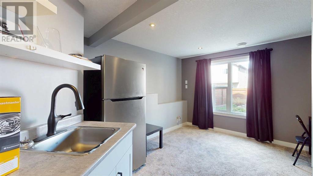 Single Family House 5 Level for Sale in  Sage Bluff Heights NW Sage Hill Calgary 