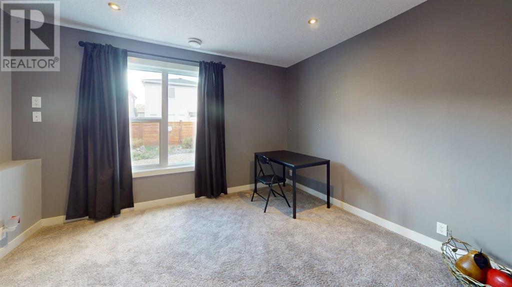 Single Family House 5 Level for Sale in  Sage Bluff Heights NW Sage Hill Calgary 
