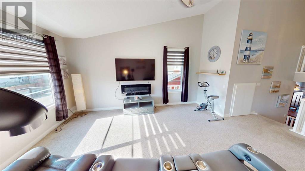 Single Family House 5 Level for Sale in  Sage Bluff Heights NW Sage Hill Calgary 
