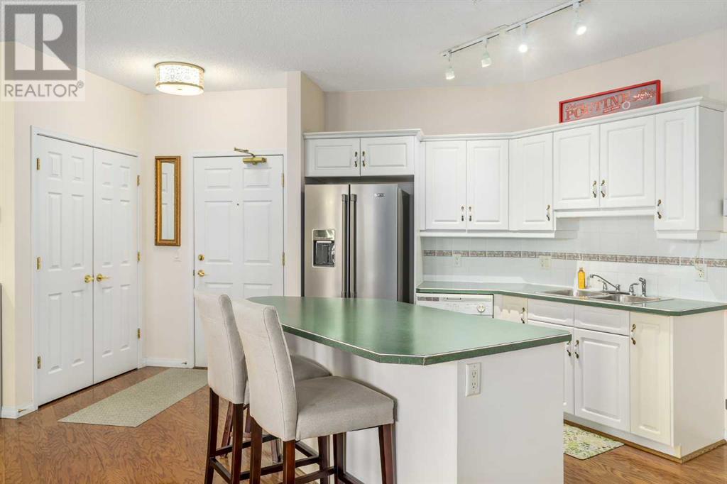 Single Family House for Sale in    Street SW Shawnee Slopes Calgary 