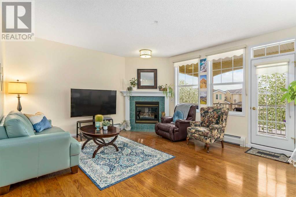 Single Family House for Sale in    Street SW Shawnee Slopes Calgary 