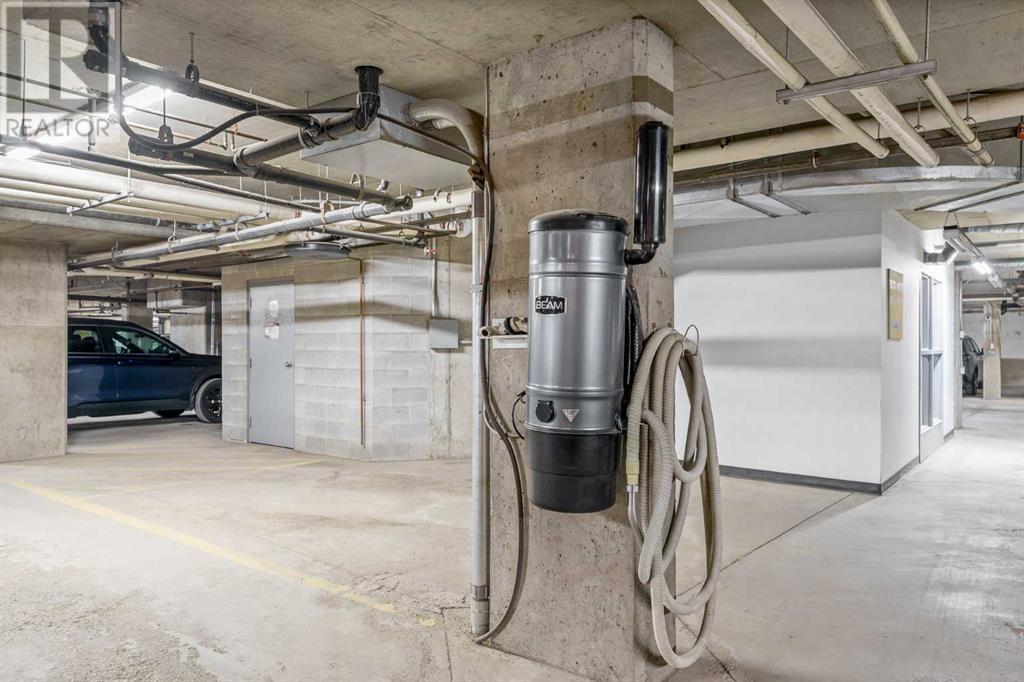 Single Family House for Sale in    Street SW Shawnee Slopes Calgary 