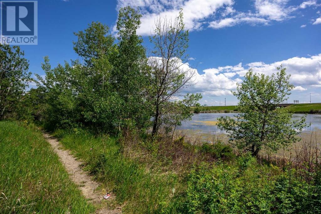 Single Family House for Sale in   Somervale Court SW Somerset Calgary 