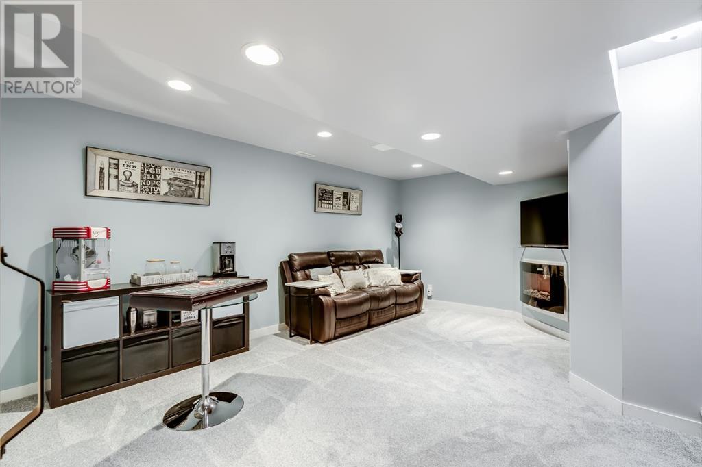 Single Family House for Sale in  Chaparral Valley Drive SE Chaparral Calgary 