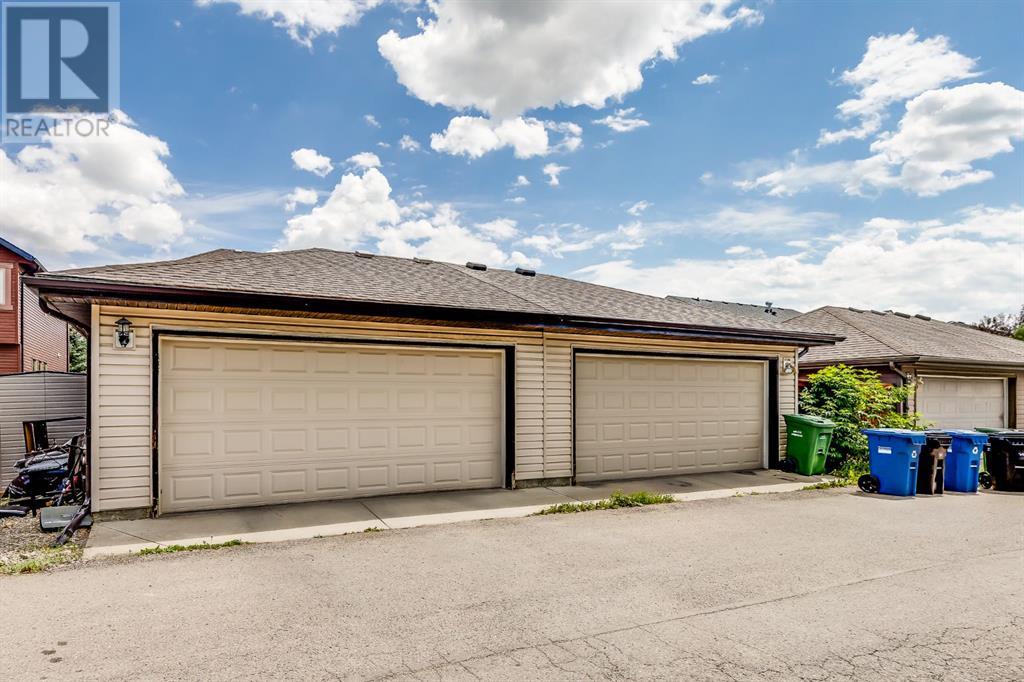 Single Family House for Sale in  Chaparral Valley Drive SE Chaparral Calgary 