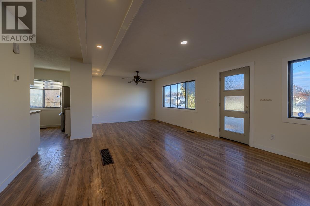 Photo 7 of 230 Fairview Avenue, Kamloops BC