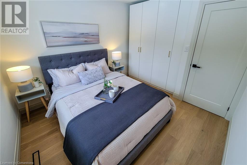 Photo 24 of 26 George Street, Grimsby ON