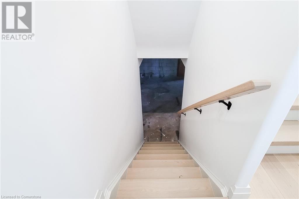 Photo 39 of 26 George Street, Grimsby ON