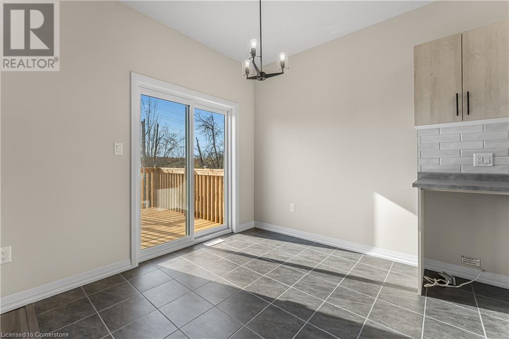 Photo 11 of 142 Willson Drive, Thorold ON