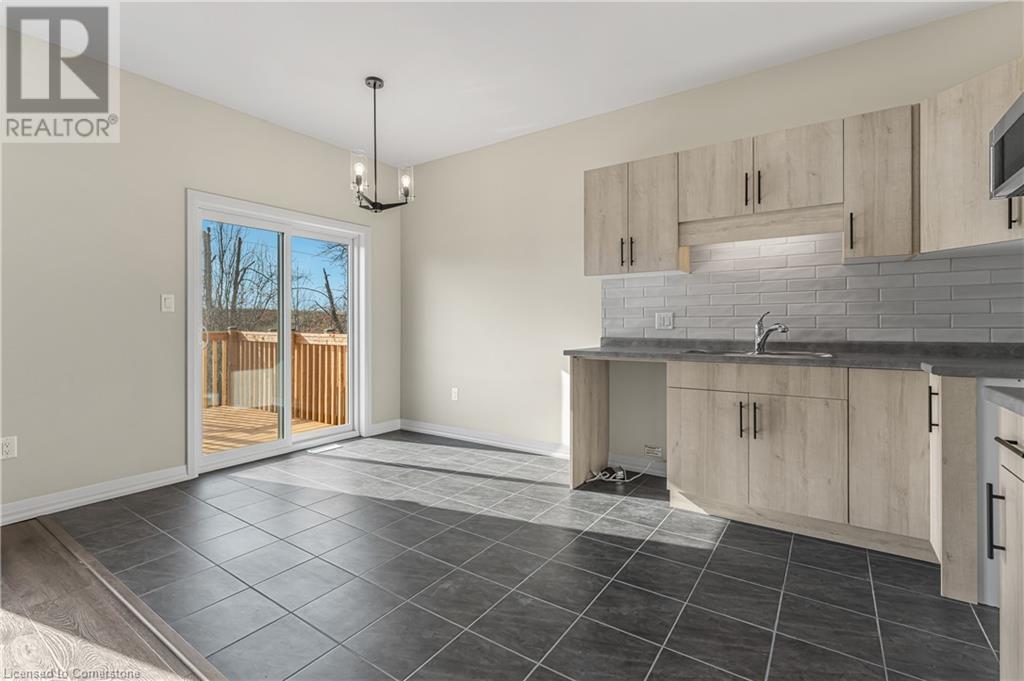 Photo 17 of 142 Willson Drive, Thorold ON