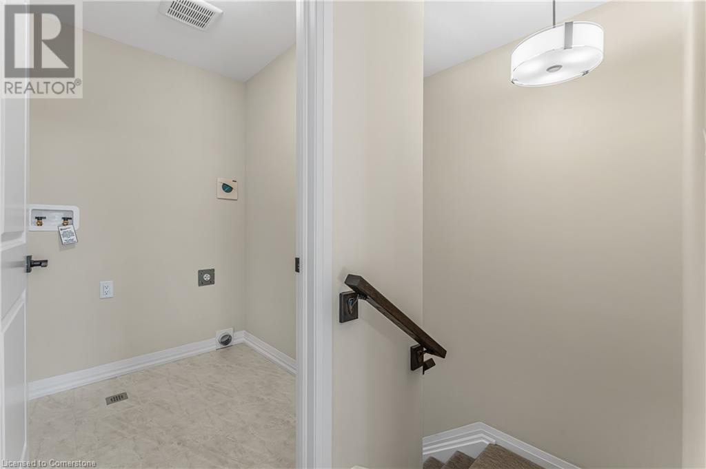 Photo 20 of 142 Willson Drive, Thorold ON