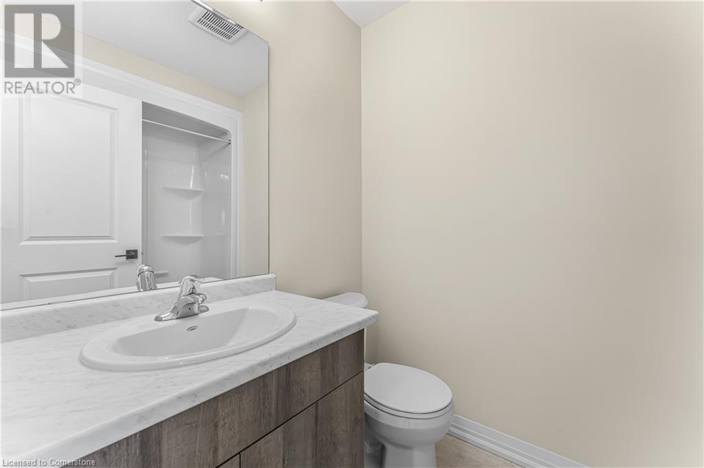 Photo 25 of 142 Willson Drive, Thorold ON