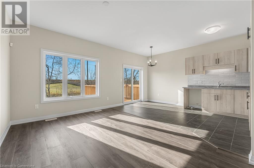Photo 7 of 142 Willson Drive, Thorold ON