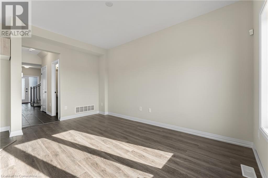 Photo 9 of 142 Willson Drive, Thorold ON