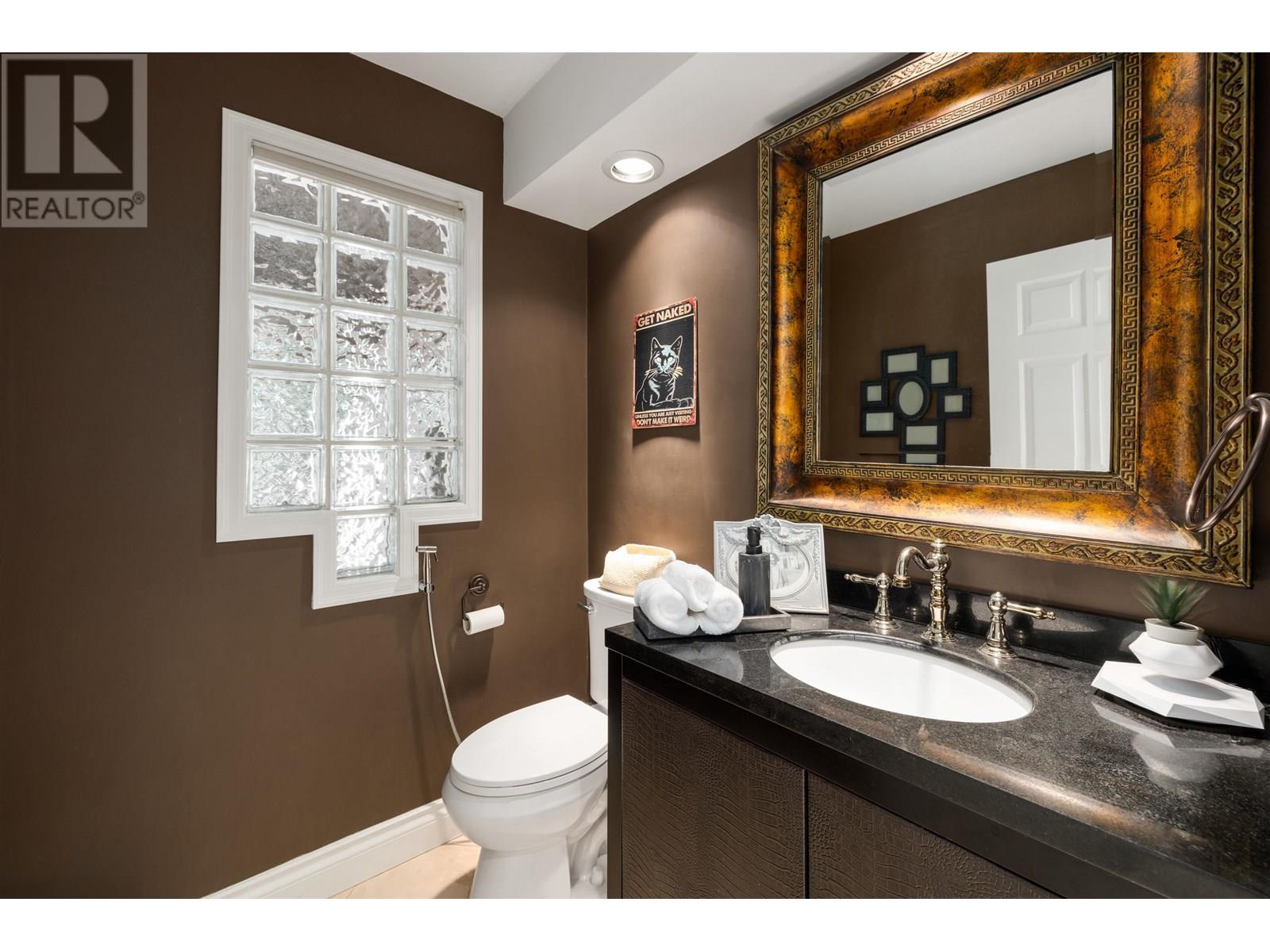 2198 ROSEBERY AVENUE, West Vancouver