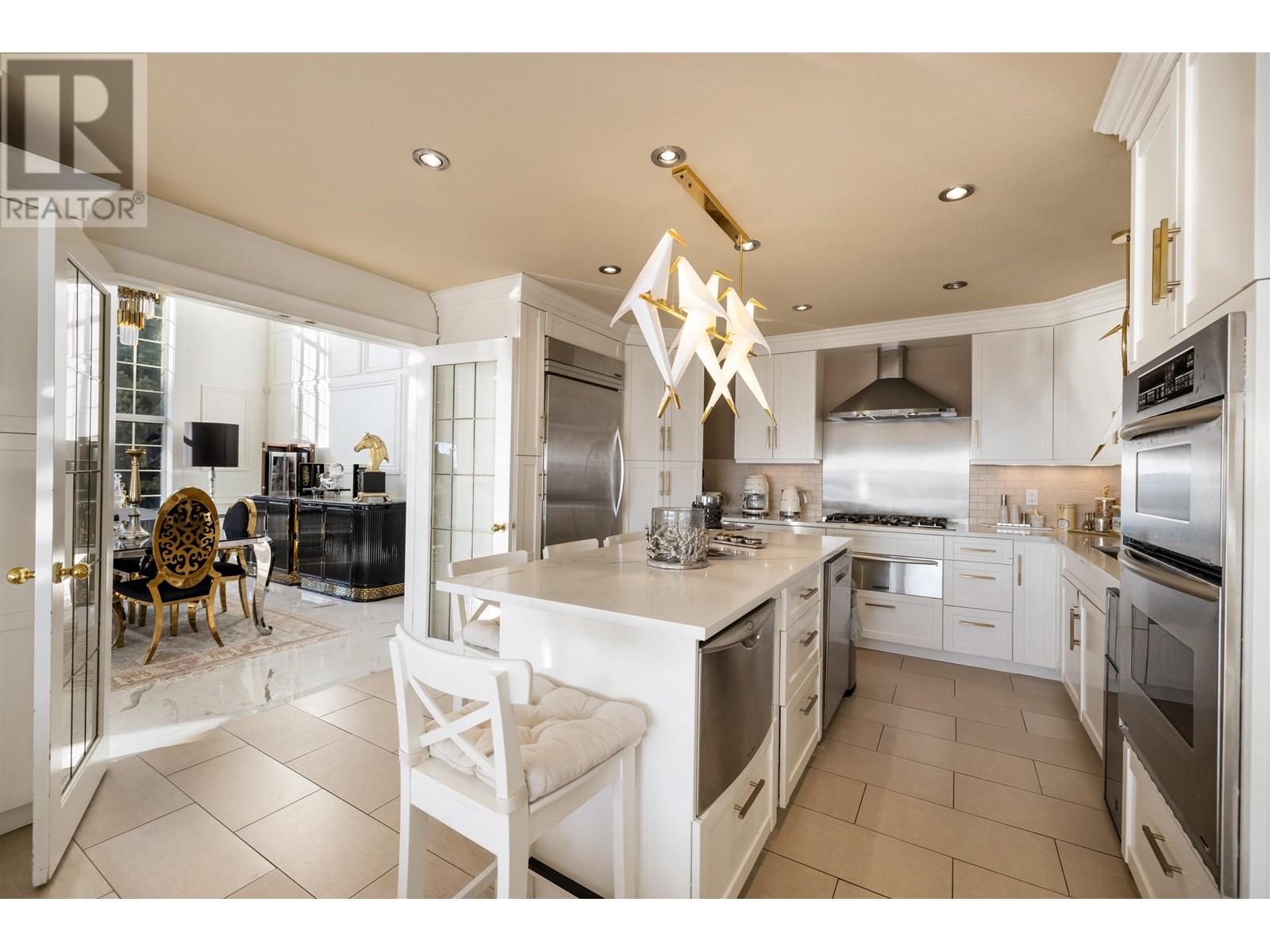 2198 ROSEBERY AVENUE, West Vancouver