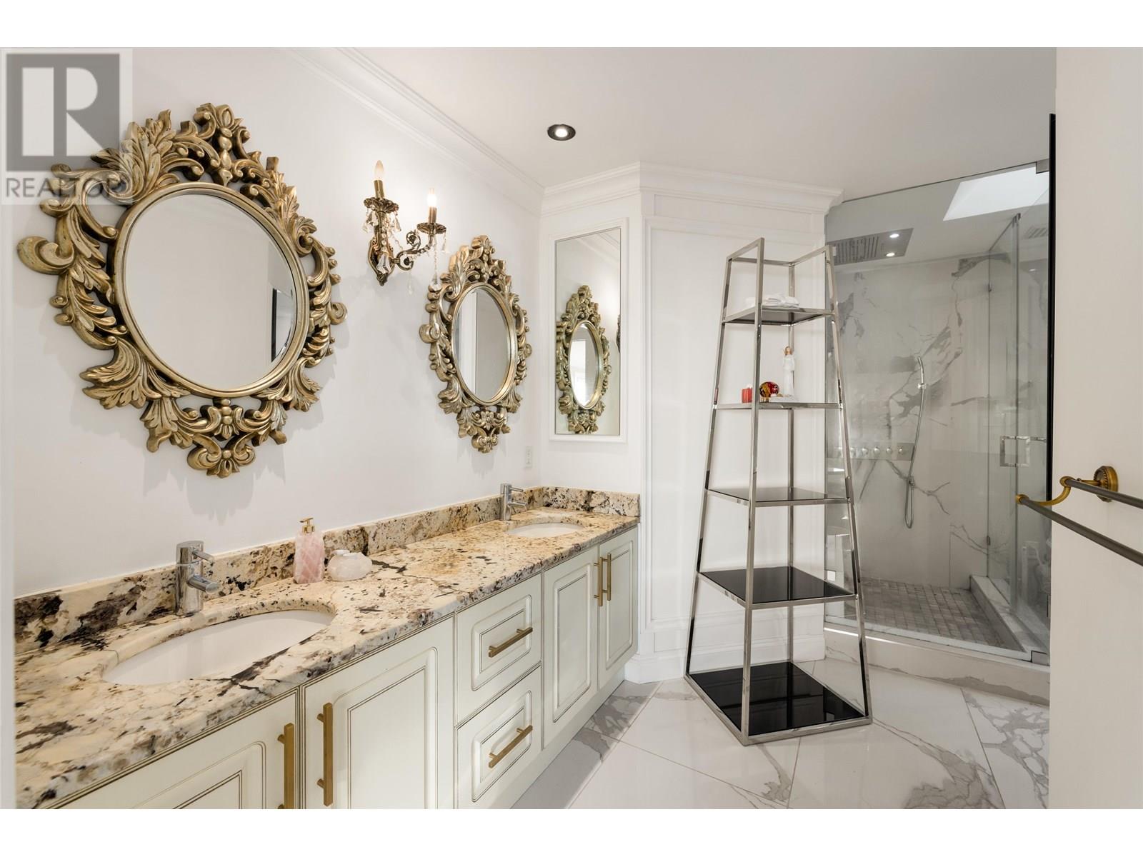 2198 ROSEBERY AVENUE, West Vancouver