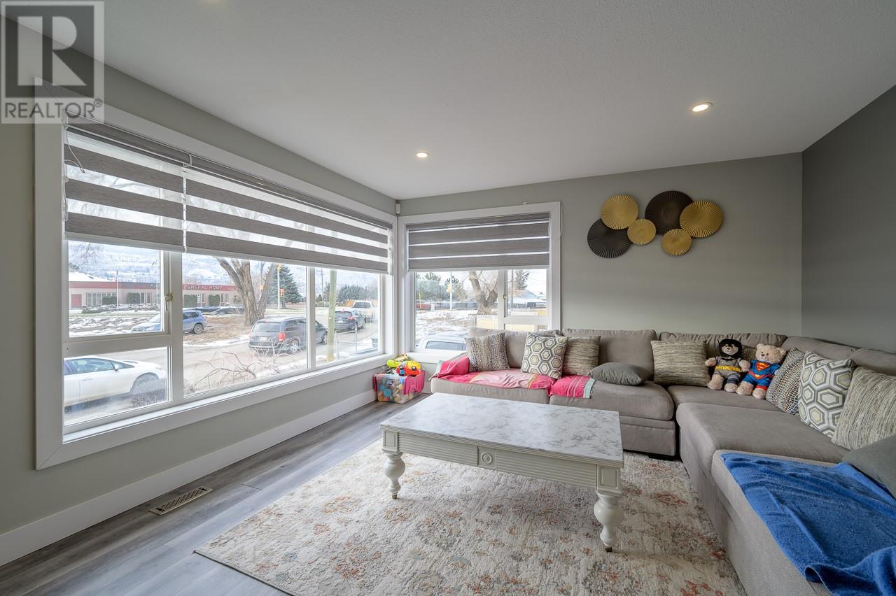 Photo 14 of 131 Fort Avenue, Kamloops BC