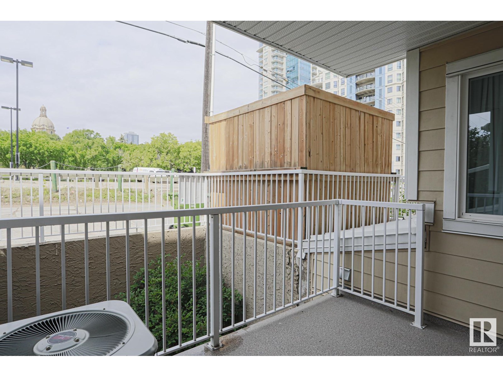 Photo 33 of 206 9640 105 St Nw, Edmonton AB