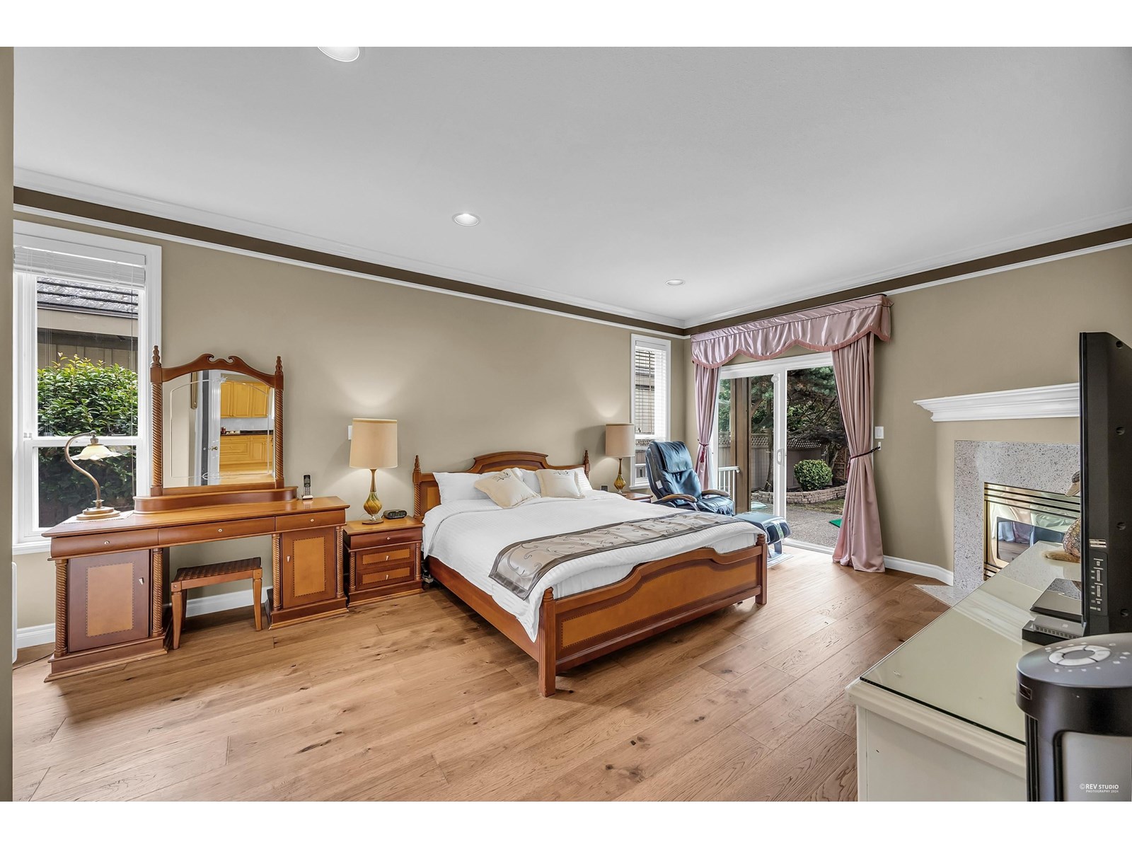 Photo 16 of 14942 22 A Avenue, Surrey BC