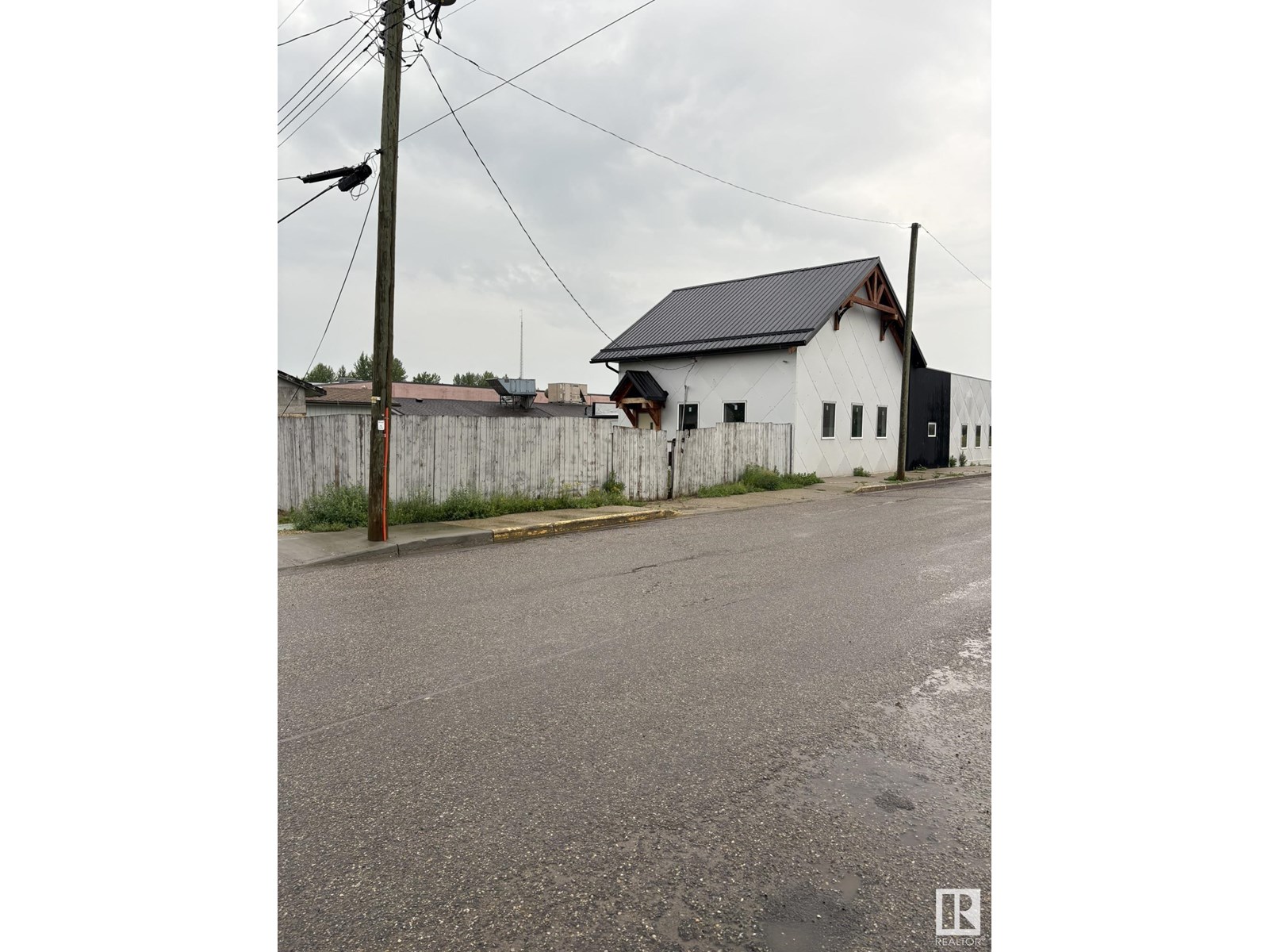 Photo 7 of 4904 50 St, Onoway AB