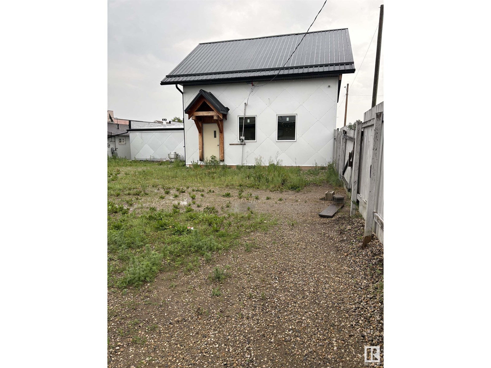Photo 8 of 4904 50 St, Onoway AB