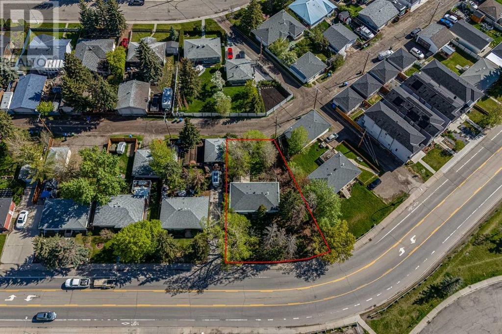 Single Family House Bungalow for Sale in  Bowness Road NW Bowness Calgary 