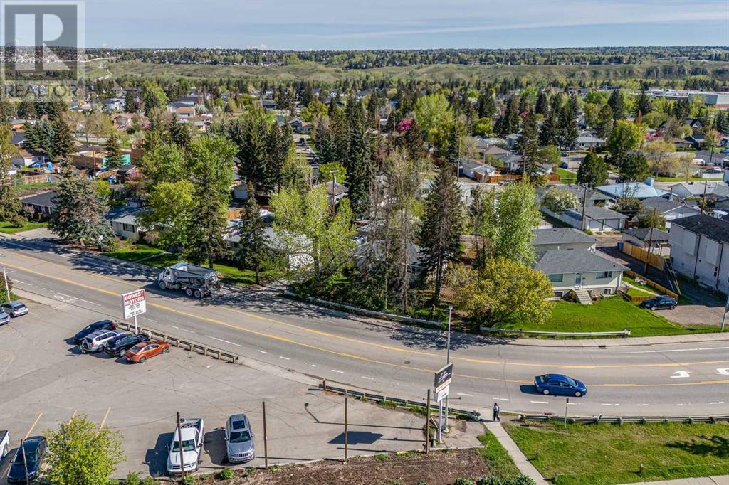 Single Family House Bungalow for Sale in  Bowness Road NW Bowness Calgary 