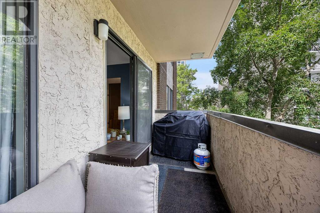 Single Family House for Sale in    Avenue SW Beltline Calgary 