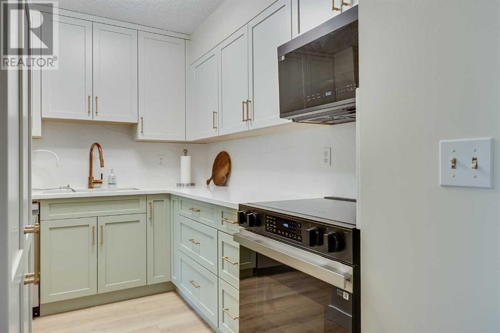 Single Family House for Sale in    Avenue SW Beltline Calgary 