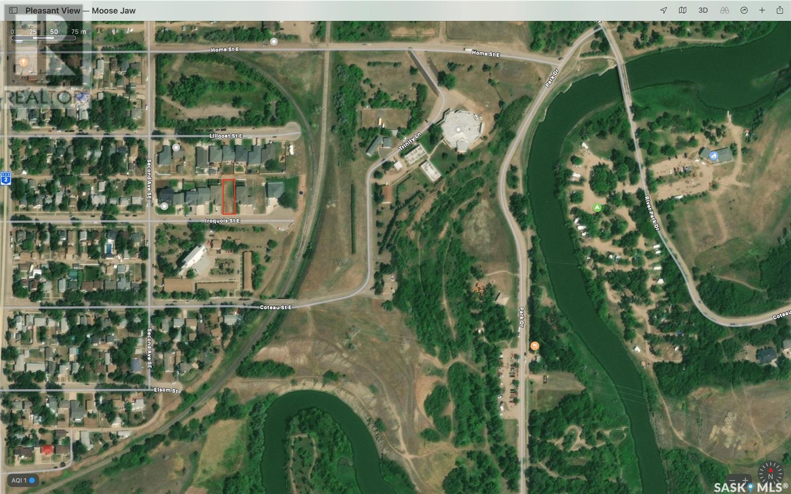 Photo 4 of 222 Iroquois Street E, Moose Jaw SK