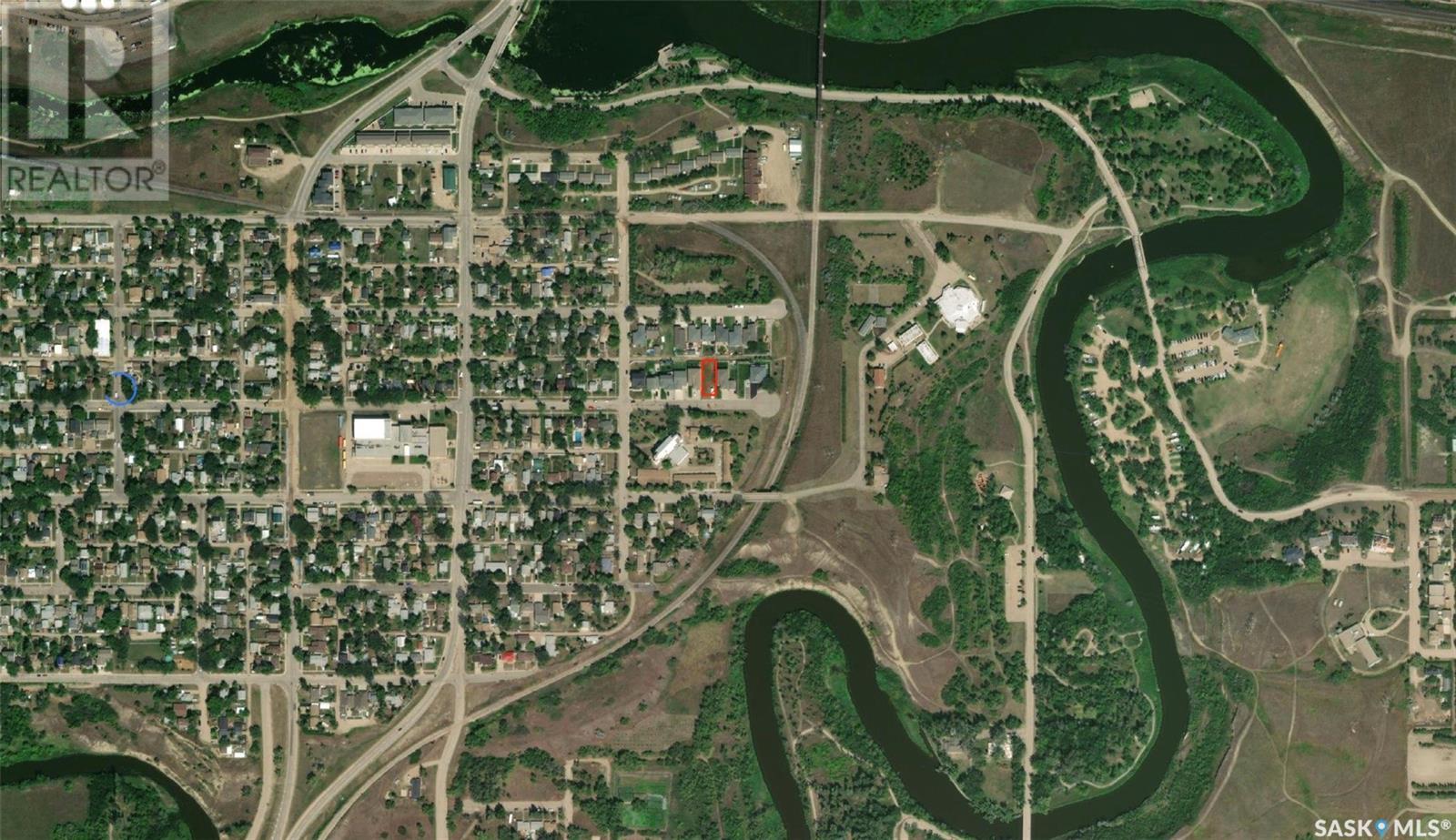 Photo 6 of 222 Iroquois Street E, Moose Jaw SK
