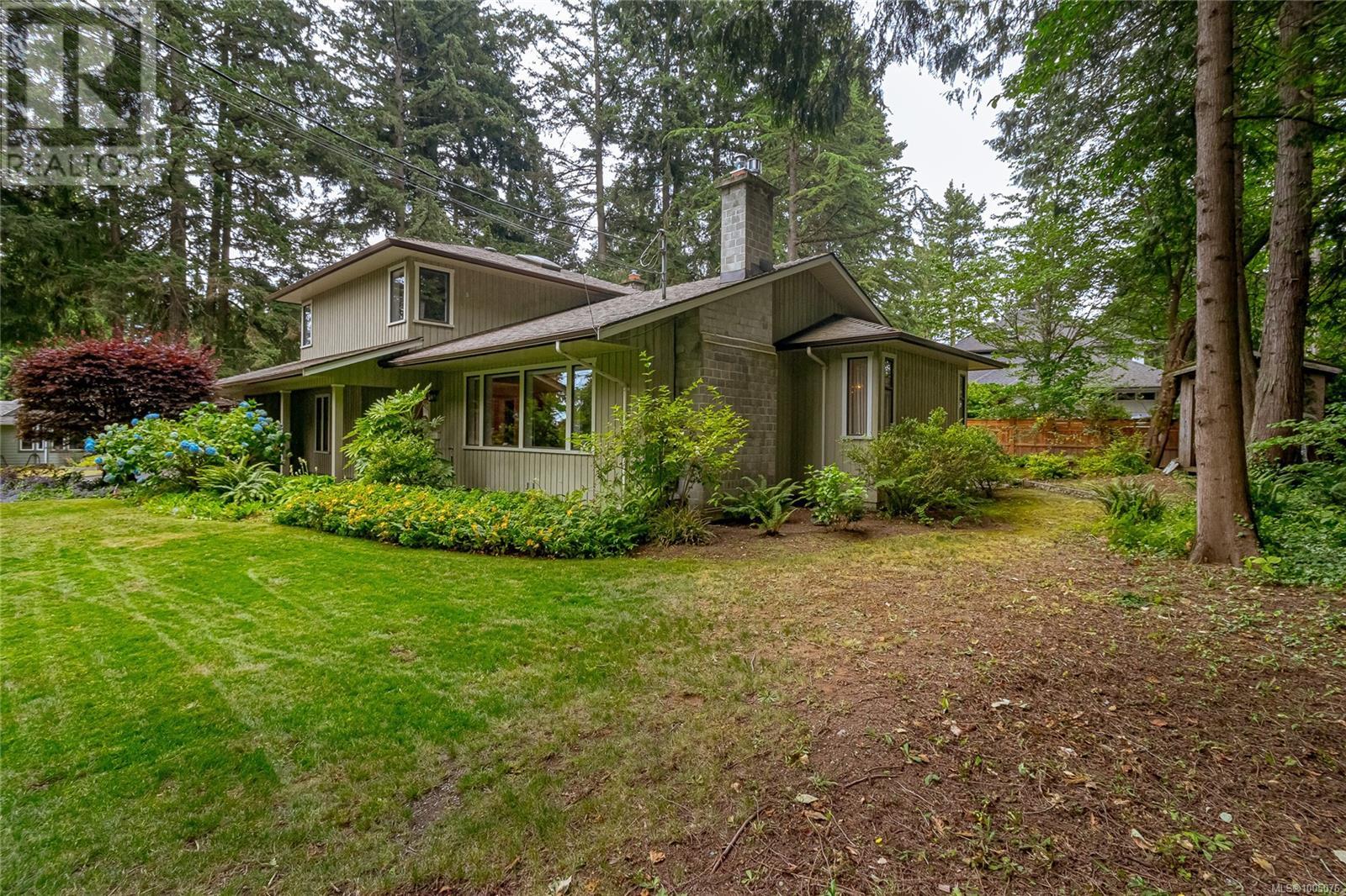 Photo 49 of 2013 Tanlee Cres, Central Saanich BC