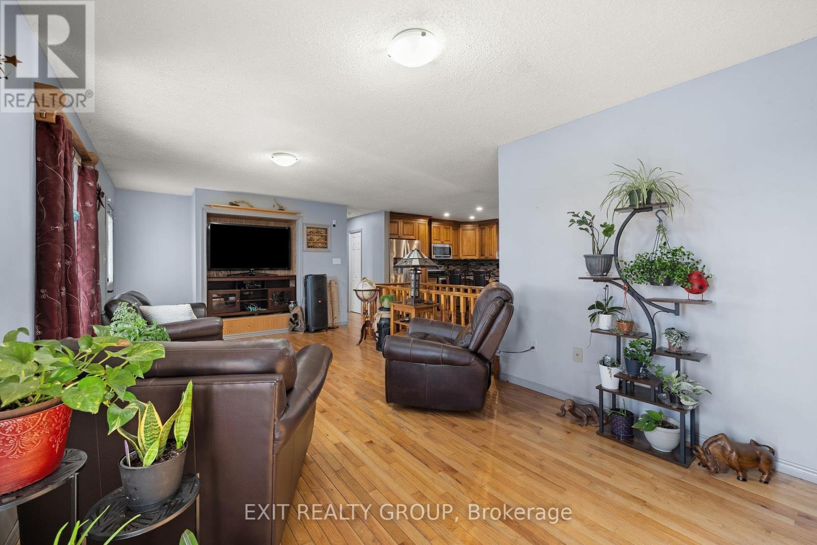 Photo 38 of 325 County Rd 30, Prince Edward County ON