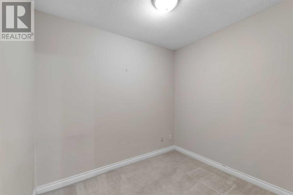 Single Family House for Sale in    Avenue NE Crescent Heights Calgary 